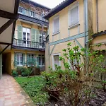 La Perla, Elegance & Confort A Esquirol