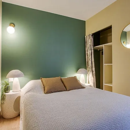 La Perla, Elegance & Confort A Esquirol Apartment *